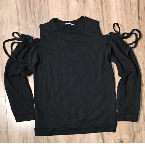 Zara Trafaluc Black Open Shoulder Sweatshirt with Tie Accents - Picture 10 of 10